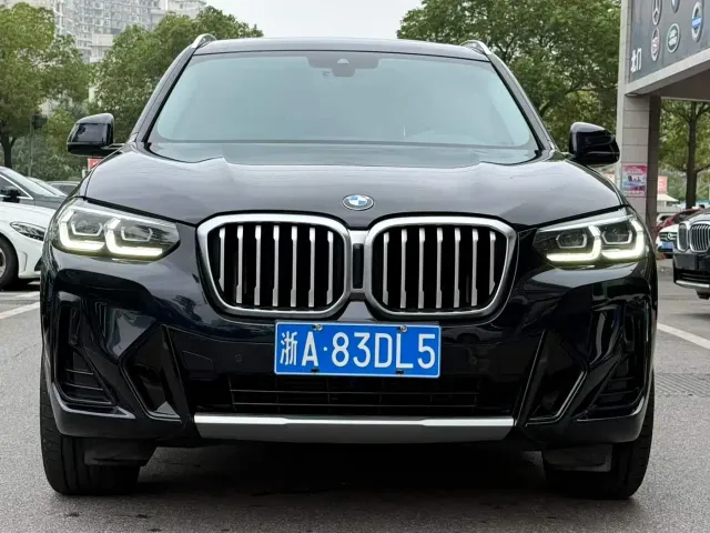 BMW X3 — Фото автомобиля 2
