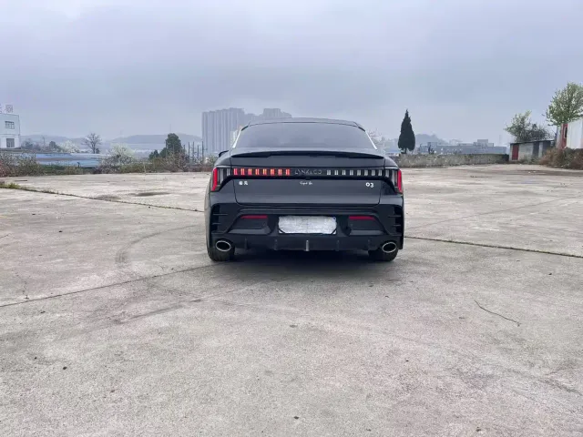 Lynk & Co 03 — Фото автомобиля 8