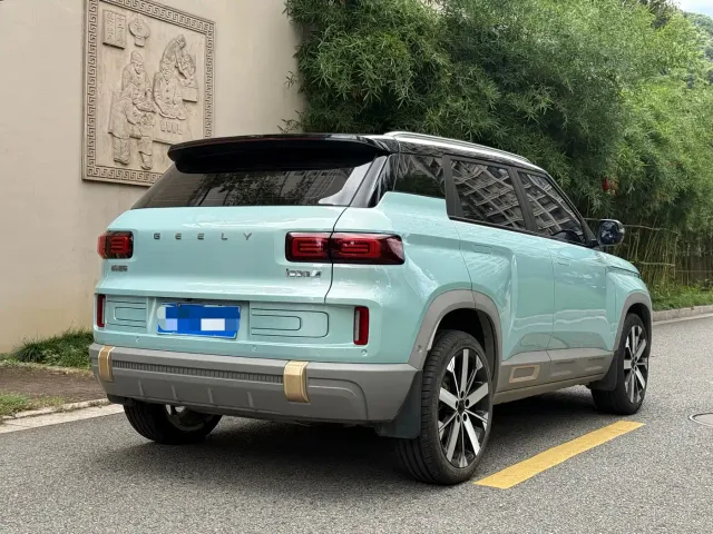 Geely ICON — Фото автомобиля 15