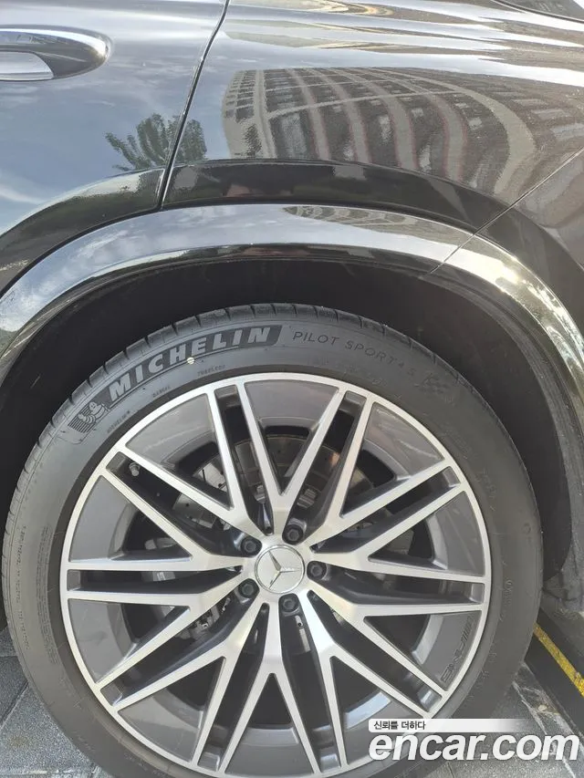 Mercedes-Benz GLE-Class — Фото автомобиля 13