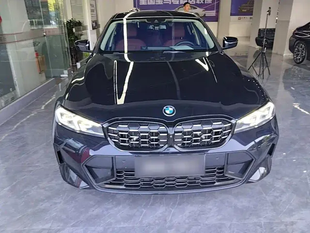 BMW 3 Series — Фото автомобиля 2