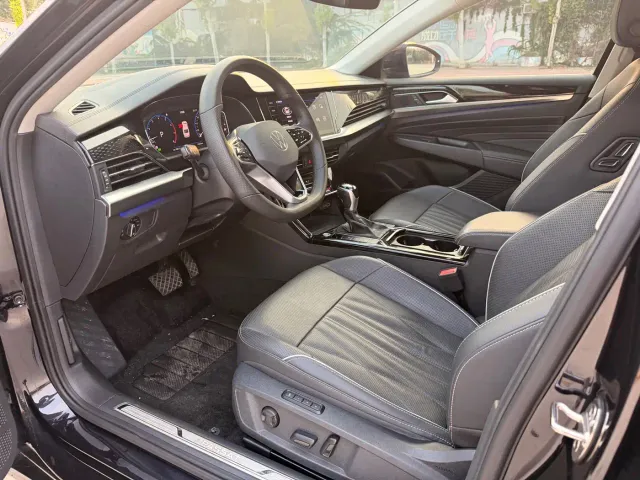 Volkswagen Passat — Фото автомобиля 4