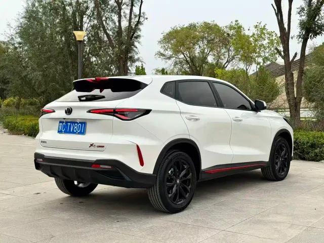 Changan X5 Plus — Фото автомобиля 9