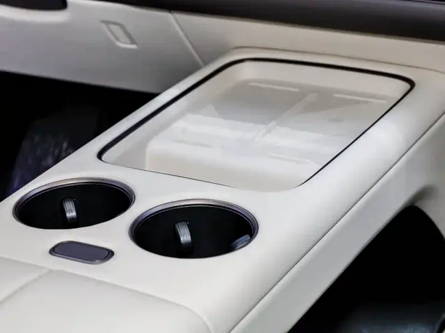 Li Auto Li i8 2025 Standard Edition — Фото автомобиля 25