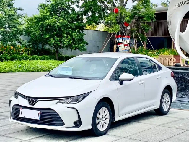 Фотография автомобиля — Toyota Corolla