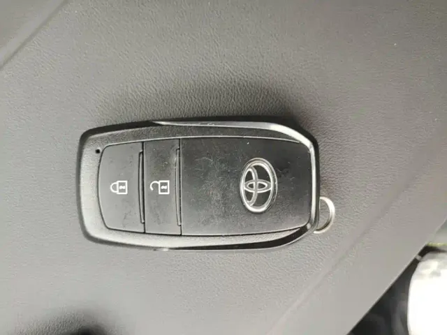 Toyota bZ5 — Фото автомобиля 8