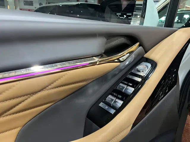 GAC Trumpchi M8 — Фото автомобиля 5