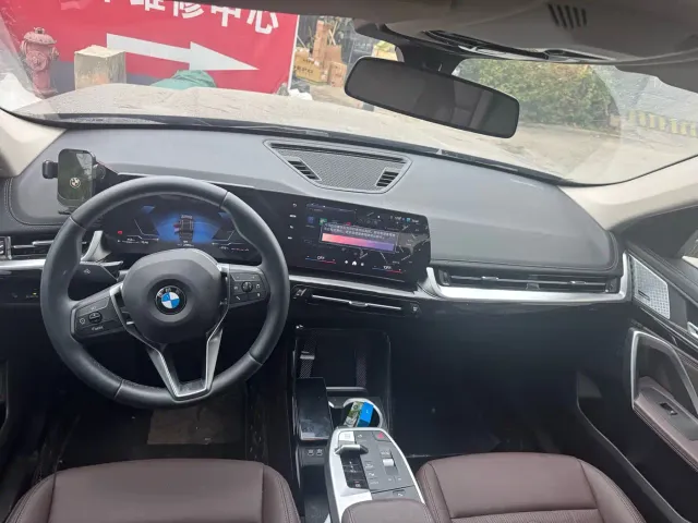 BMW BMW X1 2025 sDrive25Li X Design Package — Фото автомобиля 6