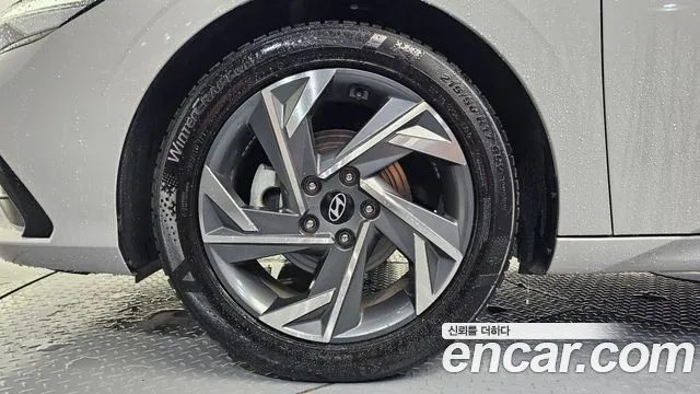 Hyundai AVANTE Новый Avante (CN7) — Фото автомобиля 5