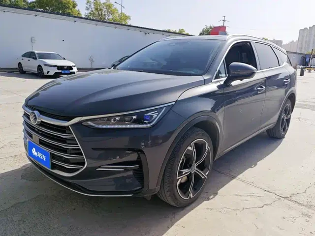 Фотография автомобиля — BYD Tang