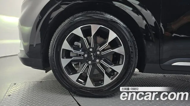 Kia Canival Carnival 4 поколение Бензин 7 мест Signature — Фото автомобиля 5