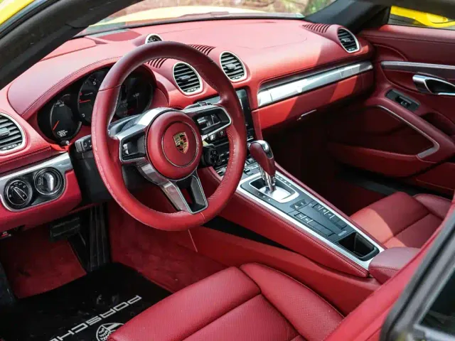 Porsche 718 — Фото автомобиля 4