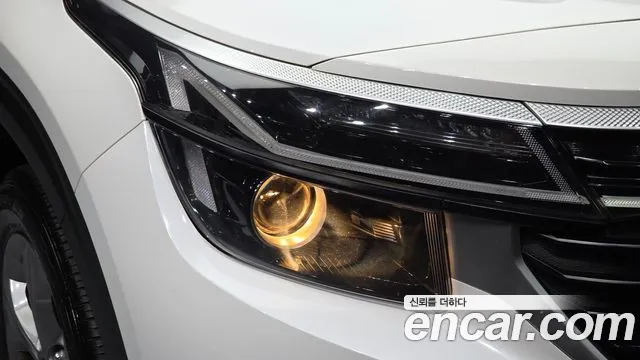 Kia Seltos — Фото автомобиля 7