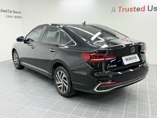 Volkswagen Lavida — Фото автомобиля 6