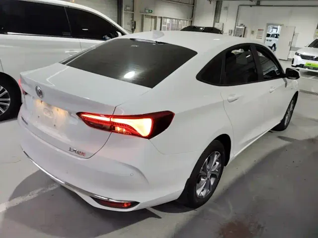 Buick Verano — Фото автомобиля 6