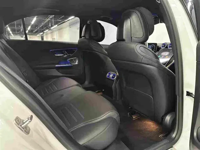 Mercedes-Benz C-Class — Фото автомобиля 14