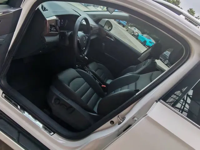 Volkswagen Tharu — Фото автомобиля 10