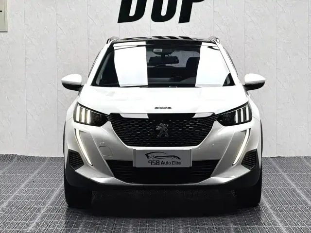Peugeot 2008 — Фото автомобиля 2