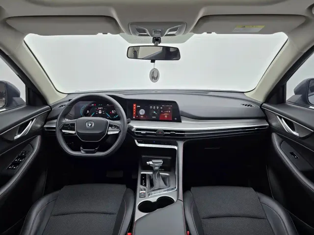 Changan CS35 Plus — Фото автомобиля 13