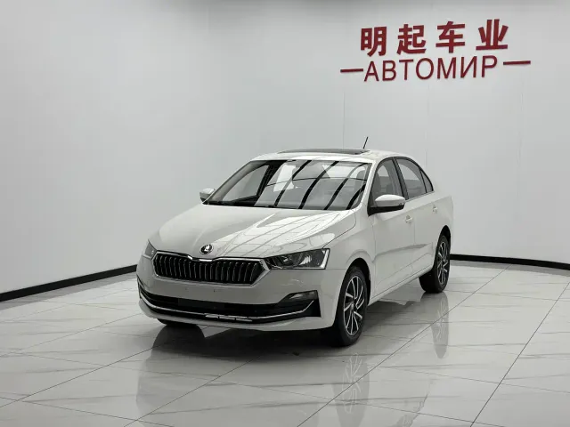 Skoda Rapid — Фото автомобиля 4