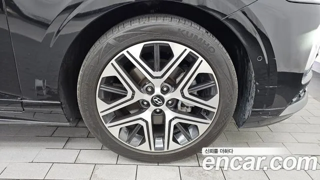 Hyundai Grandeur Grandeur (GN7) 2.5 Бензин 2WD — Фото автомобиля 14