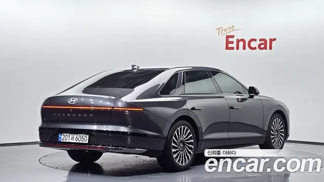 Фотография автомобиля — Hyundai Grandeur GN7