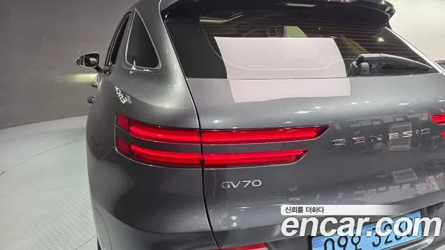 Genesis GV70 Electrified GV70 — Фото автомобиля 21
