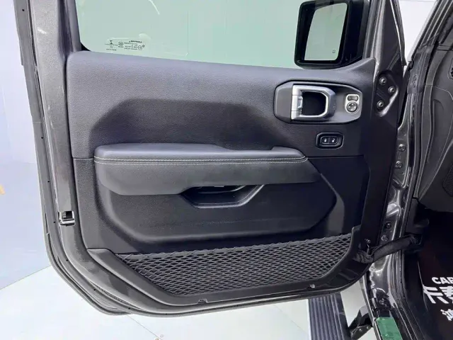 Jeep Wrangler 4xe — Фото автомобиля 16