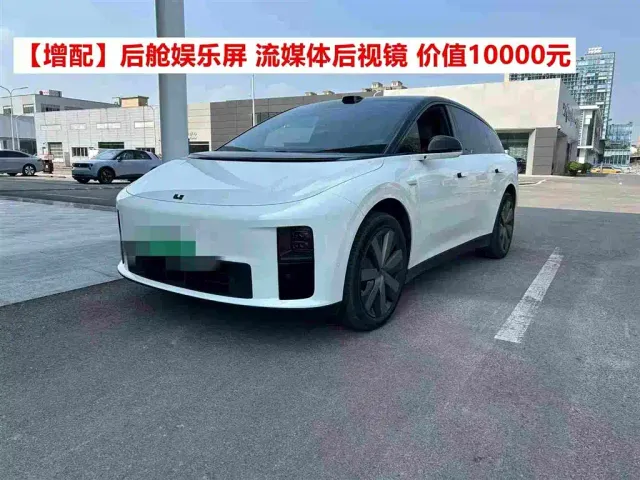 Фотография автомобиля — Li Auto i6