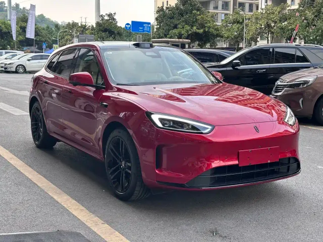 Aito M5 — Фото автомобиля 2