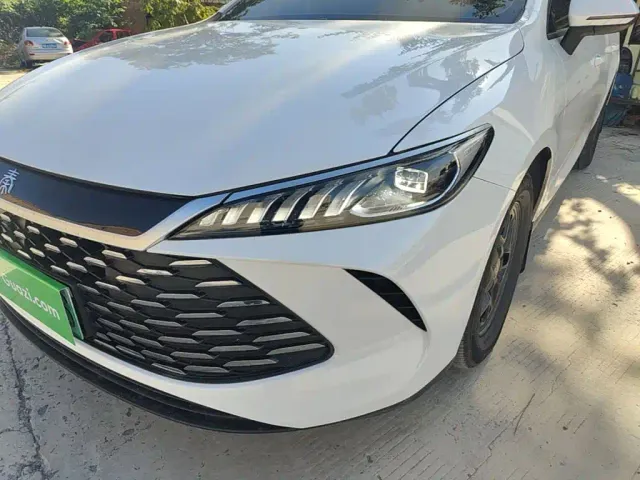 BYD Qin PLUS — Фото автомобиля 23
