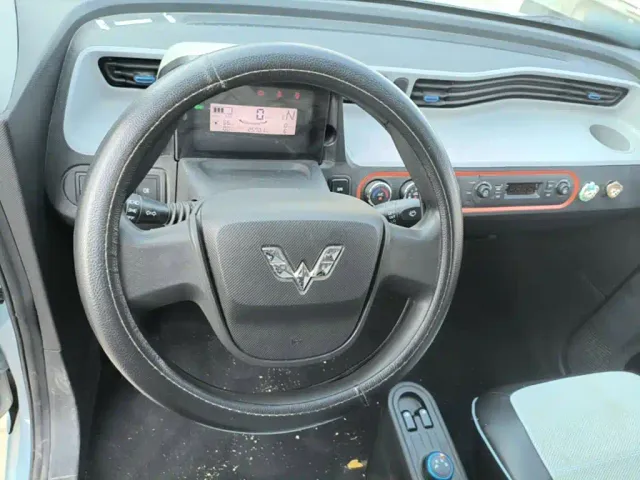 Wuling Hongguang Mini EV — Фото автомобиля 10