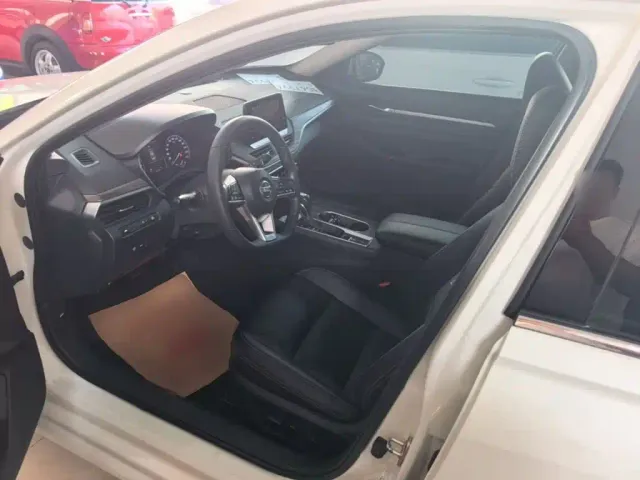Nissan Teana — Фото автомобиля 14