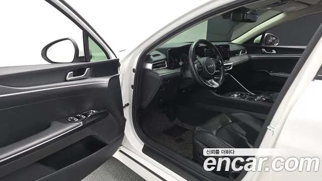 Kia K5 K5 3 поколение 2.0 LPI(Для проката) — Фото автомобиля 3