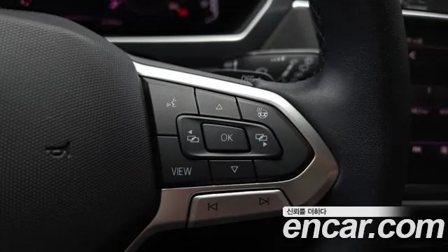 Volkswagen Tiguan — Фото автомобиля 24