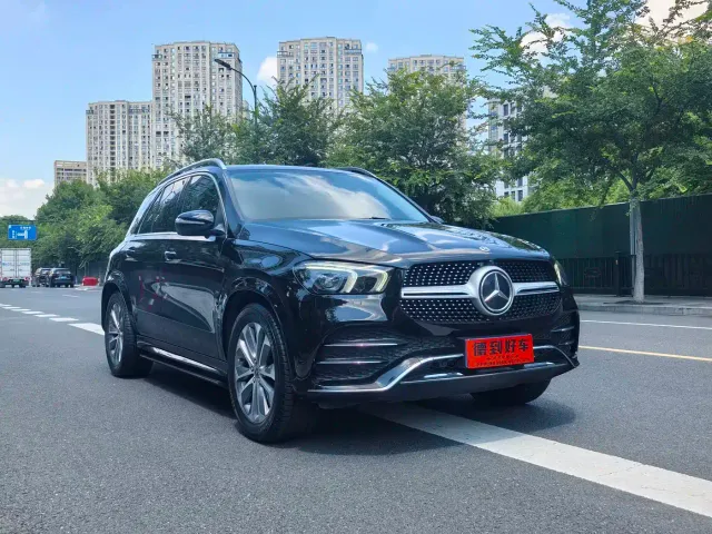 Mercedes-Benz GLE-Class — Фото автомобиля 19