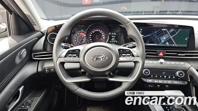 Hyundai Avante CN7 — Фото автомобиля 13