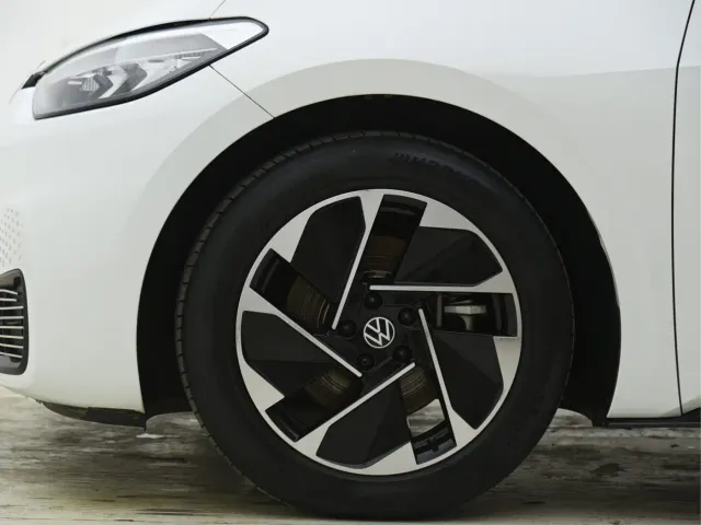 Volkswagen ID.3 — Фото автомобиля 5