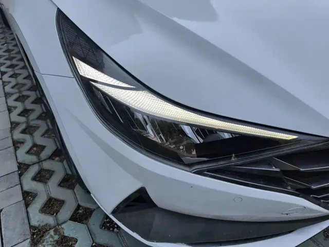 Hyundai Elantra — Фото автомобиля 7