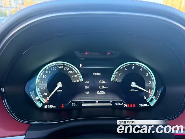 Genesis GV70 — Фото автомобиля 8