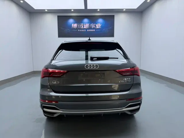 Audi Q3 — Фото автомобиля 5