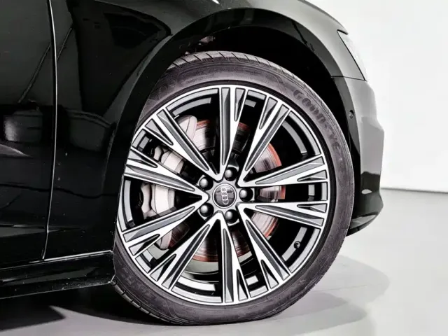 Audi A6L — Фото автомобиля 6