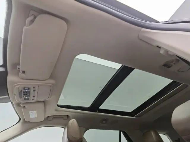 Ford Explorer — Фото автомобиля 14