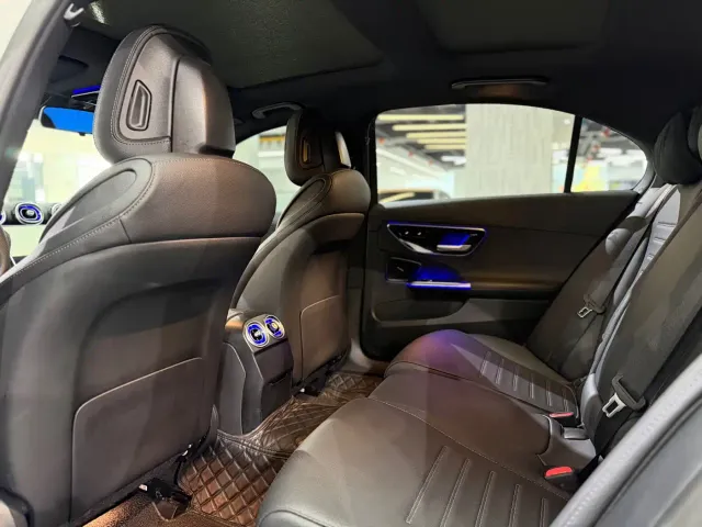 Mercedes-Benz C-Class — Фото автомобиля 6