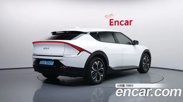 Kia EV6 — Фото автомобиля 2