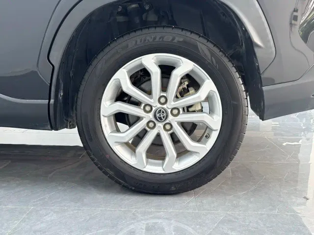 Toyota Frontlander — Фото автомобиля 10