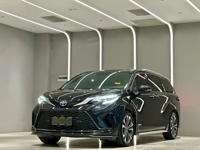Фотография автомобиля — Toyota Granvia