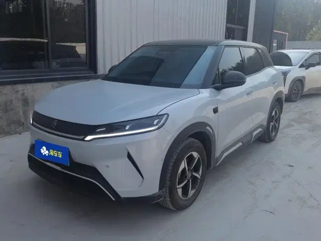 Фотография автомобиля — BYD Yuan UP