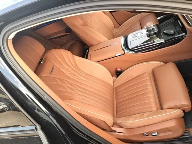 Hongqi H9 — Фото автомобиля 24