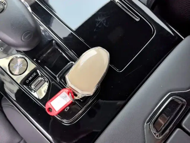 GAC Trumpchi Trumpchi M8 2023 Model Master Series 400T Ultimate Edition — Фото автомобиля 8